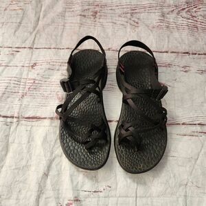 Chaco Classic Strappy Sport Sandals Size 10